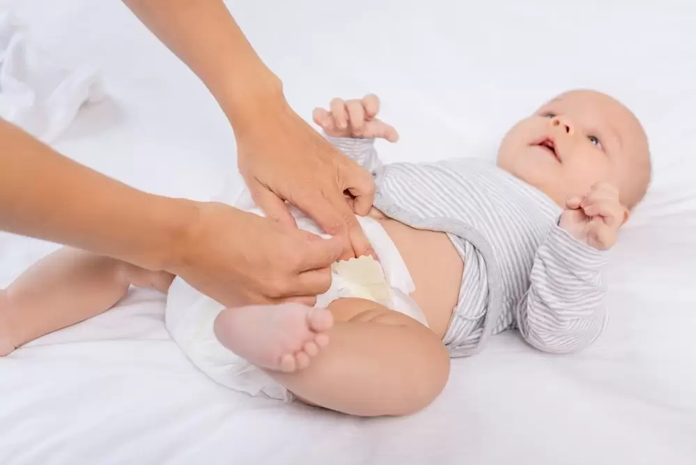 Fimoza la bebelusi: cauze, simptome, tratament si preventie - Ghidul complet pentru parinti